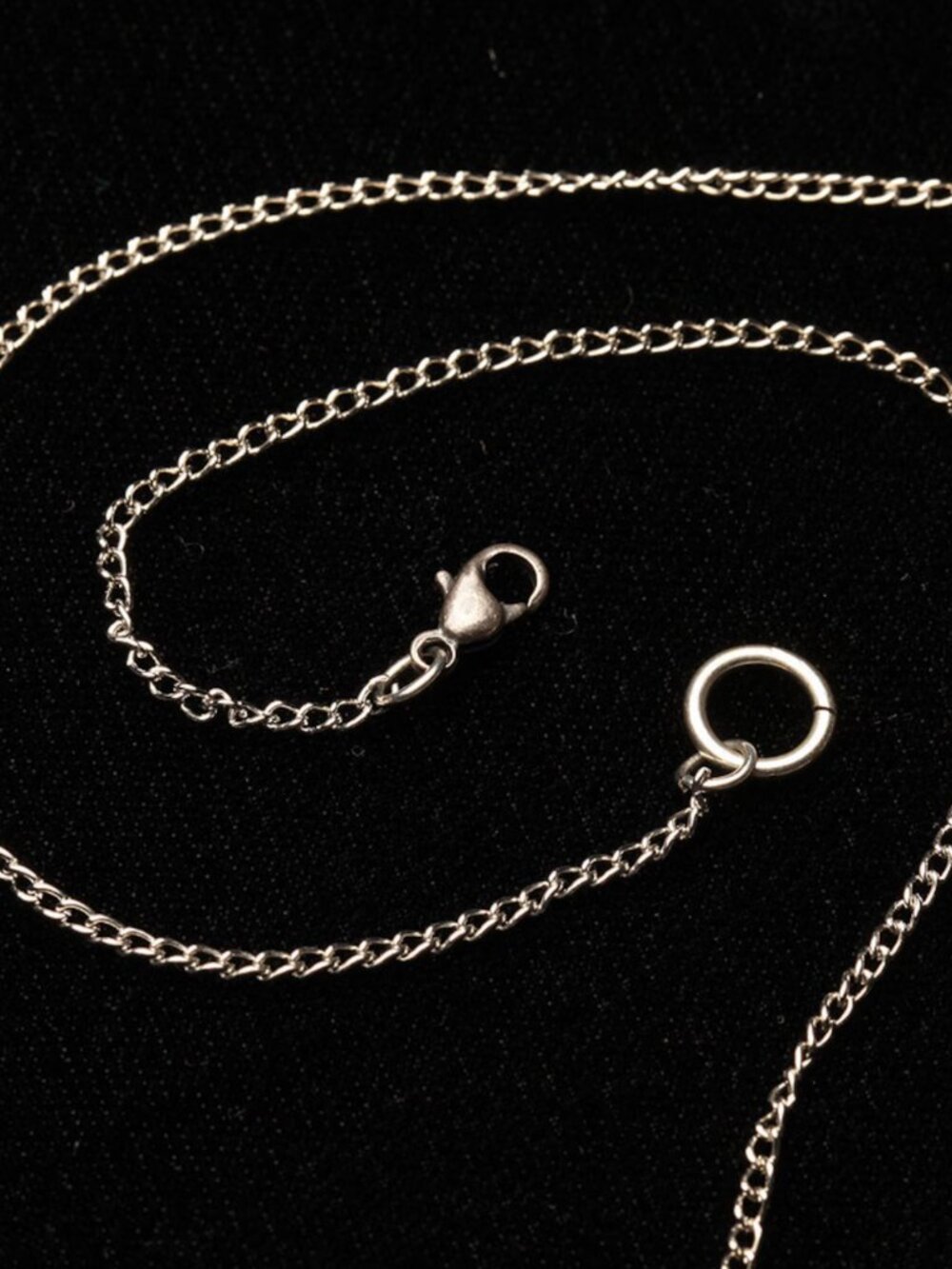Silver Chain Fringe Choker Necklace - Picture 4 of 4